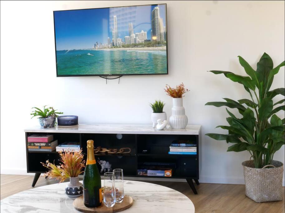 Modern 1 Brm Apartment With Pool Close To Beach Gold Coast Ngoại thất bức ảnh