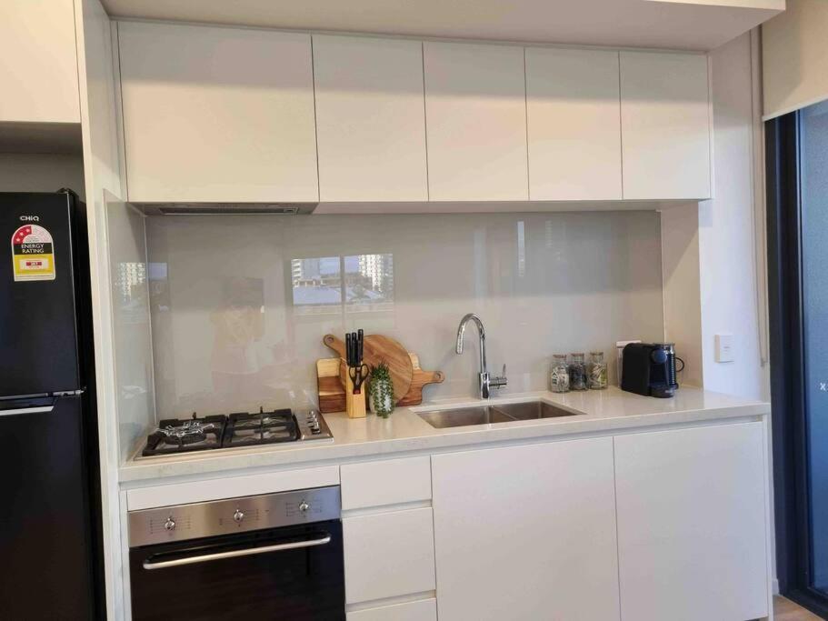 Modern 1 Brm Apartment With Pool Close To Beach Gold Coast Ngoại thất bức ảnh