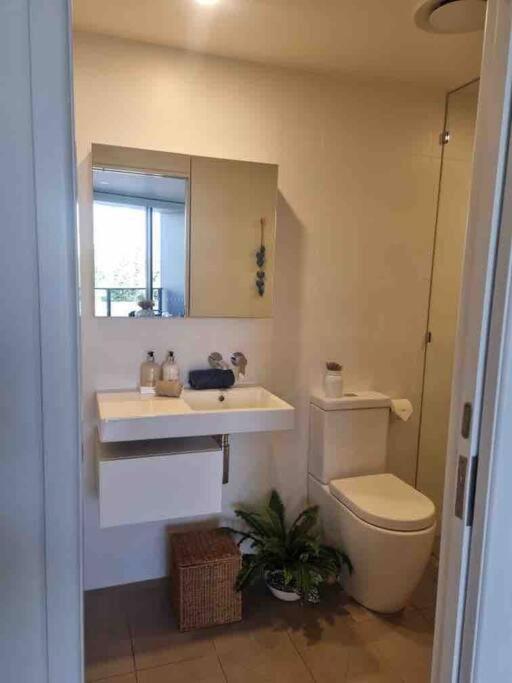 Modern 1 Brm Apartment With Pool Close To Beach Gold Coast Ngoại thất bức ảnh